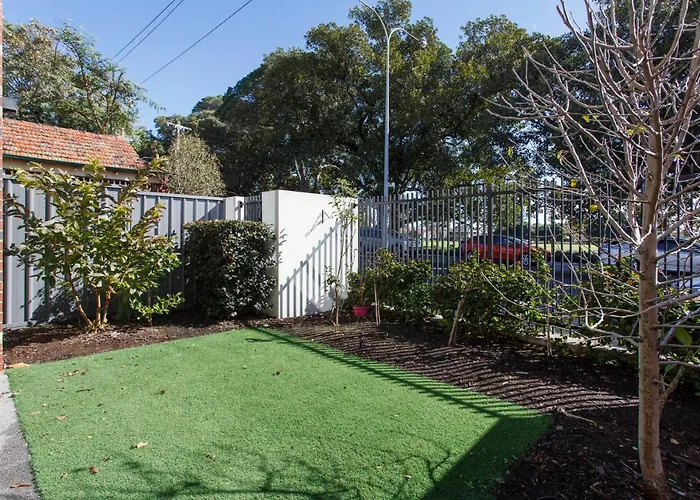 Westside Retreat Villa Perth